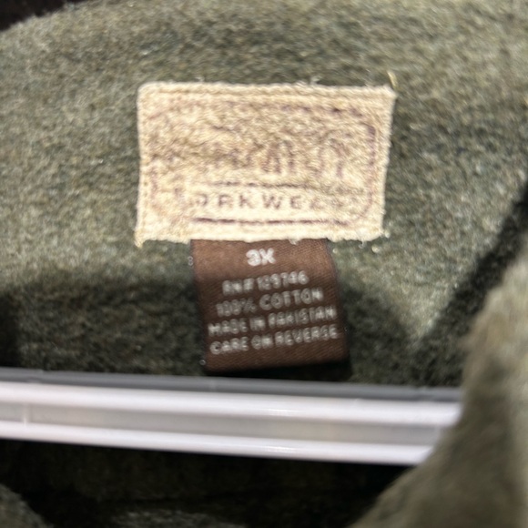 Olive Green Button-Up Shirt - Picture 3 of 3